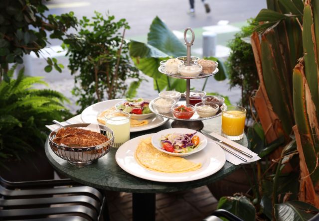 ארוחות בוקר ובתי קפה