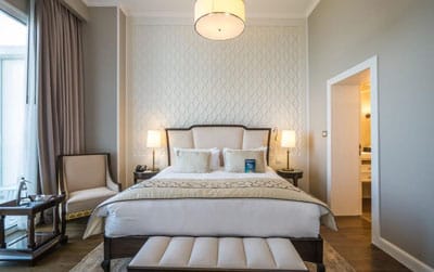 מלון דיוויד טאואר - ארוחת בוקר זוגית ולינה בחדר דלקס באמצ"ש