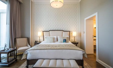 מלון דיוויד טאואר - ארוחת בוקר זוגית ולינה בחדר דלקס ביום ה'