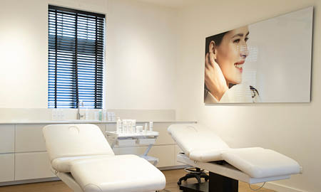 טיפול פנים מלא בבית כריסטינה