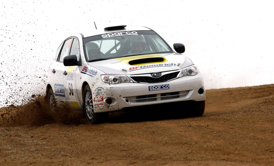 נהג מרוצים אקסטרים ליום אחד- 3 מקצים