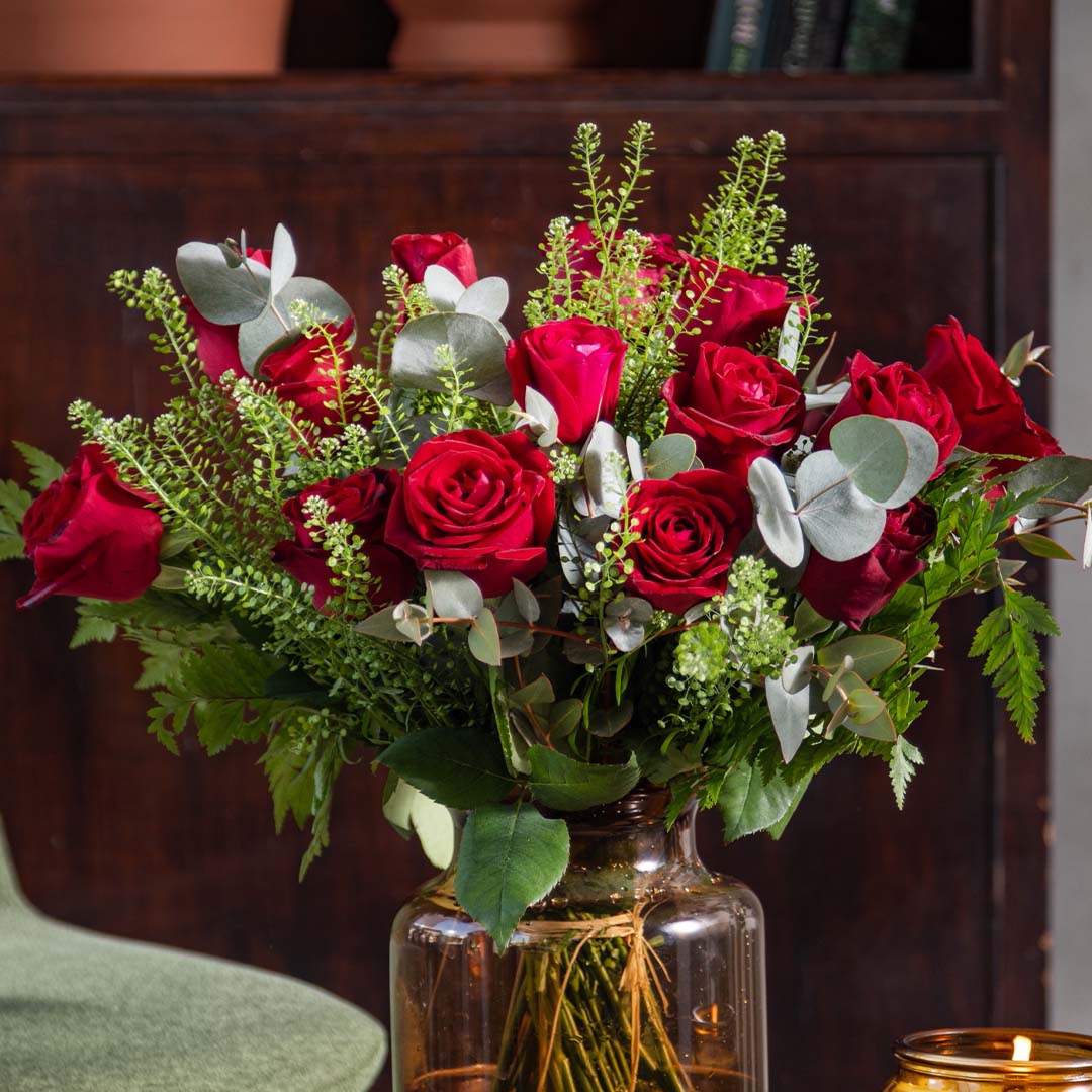 זר ורדים אדומים